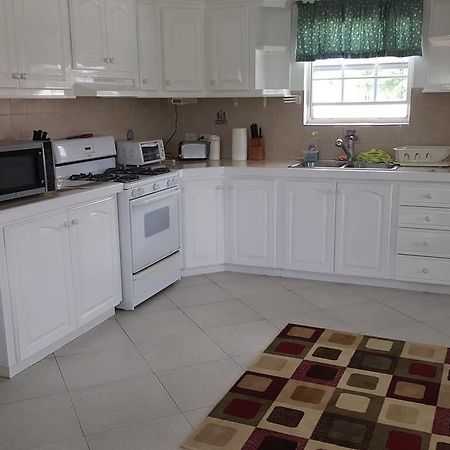 Worthing Beach Apartments Bridgetown Esterno foto