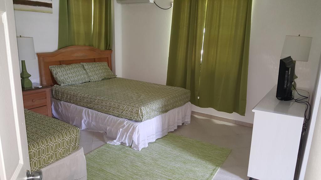 Worthing Beach Apartments Bridgetown Esterno foto