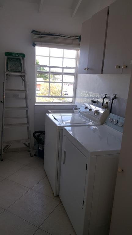 Worthing Beach Apartments Bridgetown Esterno foto